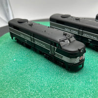 HO Scale Bargain Engine 23: Lifelike New York Central NYC diesel set 1 pow 2 NP HO Scale Used Good