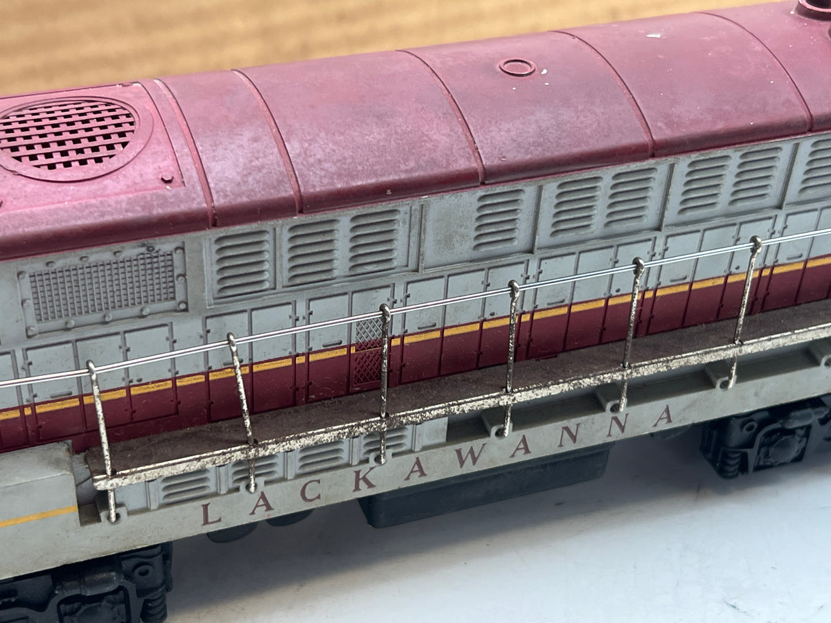 Lionel Postwar 2321 Lackawanna Trainmaster Diesel Locomotive Maroon Ro 