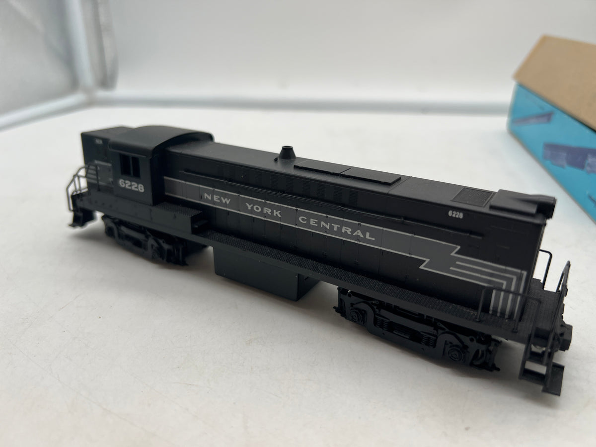 Kato NYC-6228-2 New York Central Diesel Locomotvie HO SCALE Used Excel