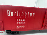 Atlas 7530 ACF 60' S.D. BURLINGTON DECORATED AUTO PARTS BOX CAR 2 rail O SCALE WEATHERED / CUSTOM decorated AS IS Used Damaged Box