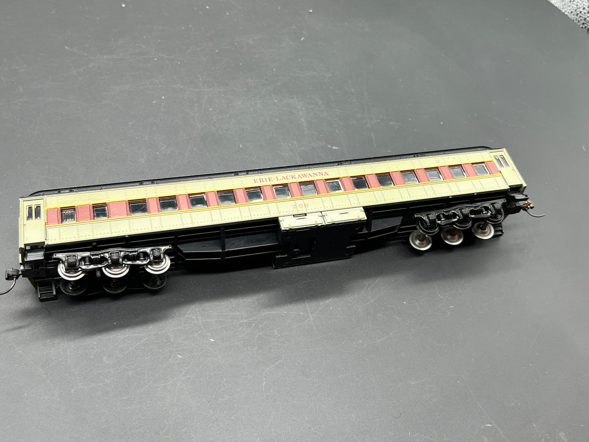 HO Scale Bargain Car Pack 53 Set of 1 Erie Lackawanna passenger car H