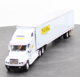 AMT ERTL 30154 Freightliner Tractor Trailer1/64 SCALE Like New