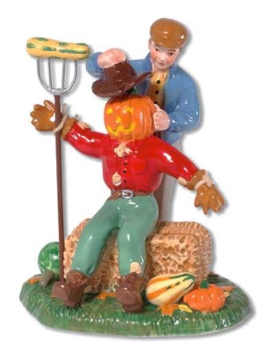 Department 56 56.54701 Topping Off the Scarecrow Figure