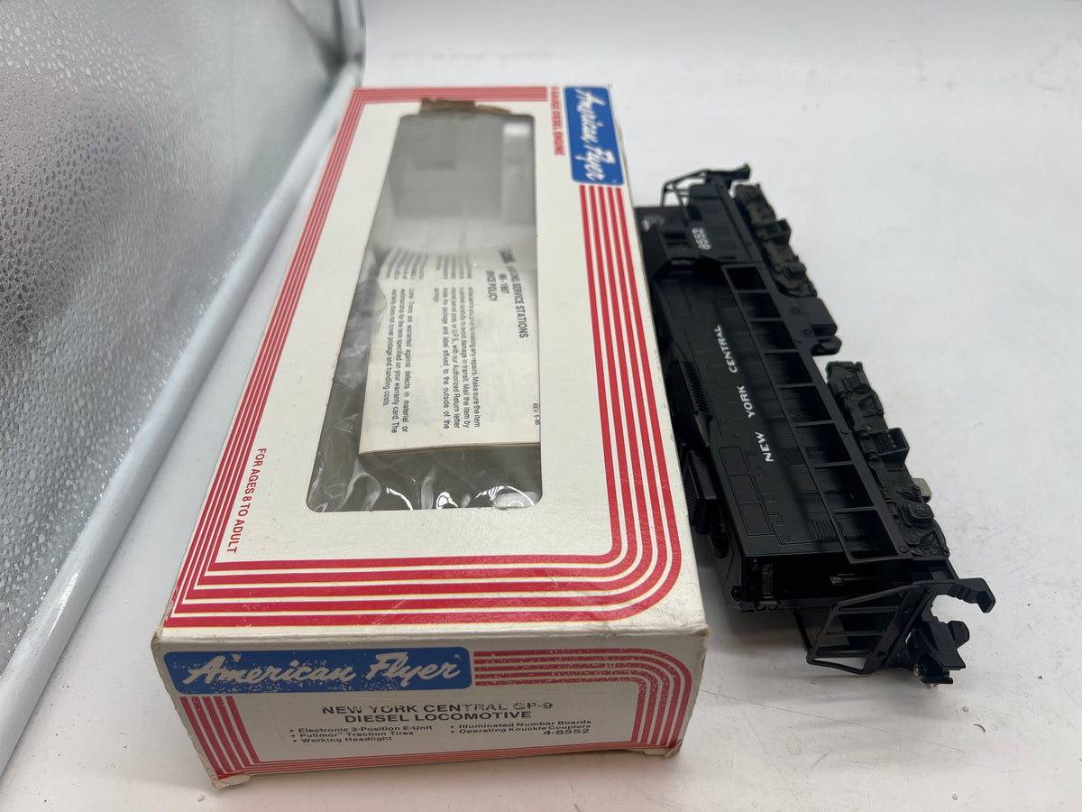 American Flyer Lionel New York Central NYC 4-8552 GP-9 Diesel Locomoti