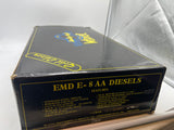 Weaver Southern Pacific SP Daylight EMD E-8 AA Diesel Locomotive Pair 3 Rail O SCALE Like New