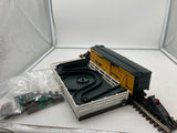 Lionel 6-19828 Chicago and Northwestern C and NW operating cattle car and stockyard set O SCALE NEW