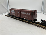 Menards 279-5798 O Pittsburgh and Lake Erie New York Central boxcar O SCALE NEW Damaged Box
