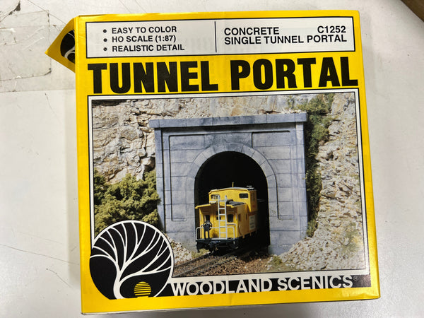 Woodland Scenics C1252 Tunnel Portal Kit HO SCALE