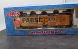Atlas 3001510-2 Pabst Milwaukee beer 40' Wood Reefer Car 3  RL O SCALE NEW