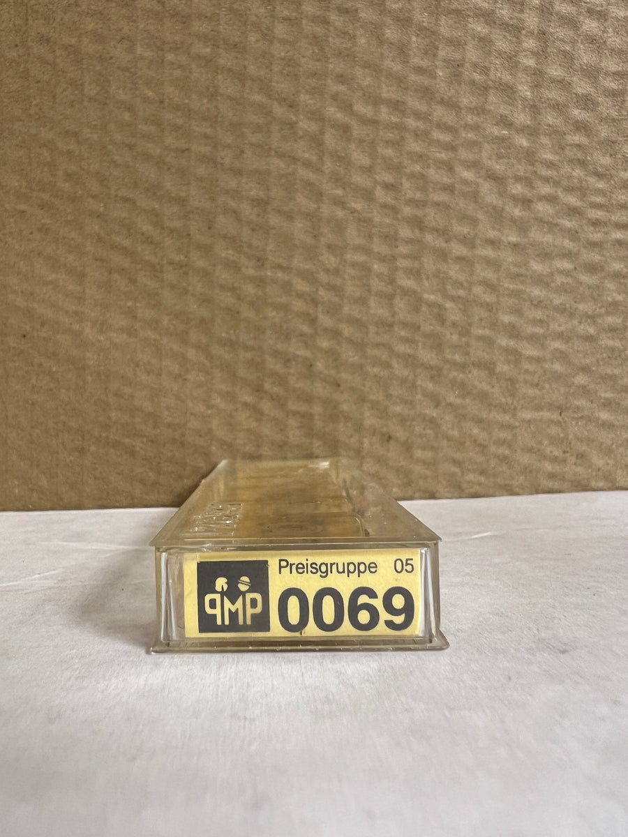 Preiser 0069 HO Scale Hotel Staff and guests set of 6 figures SZ