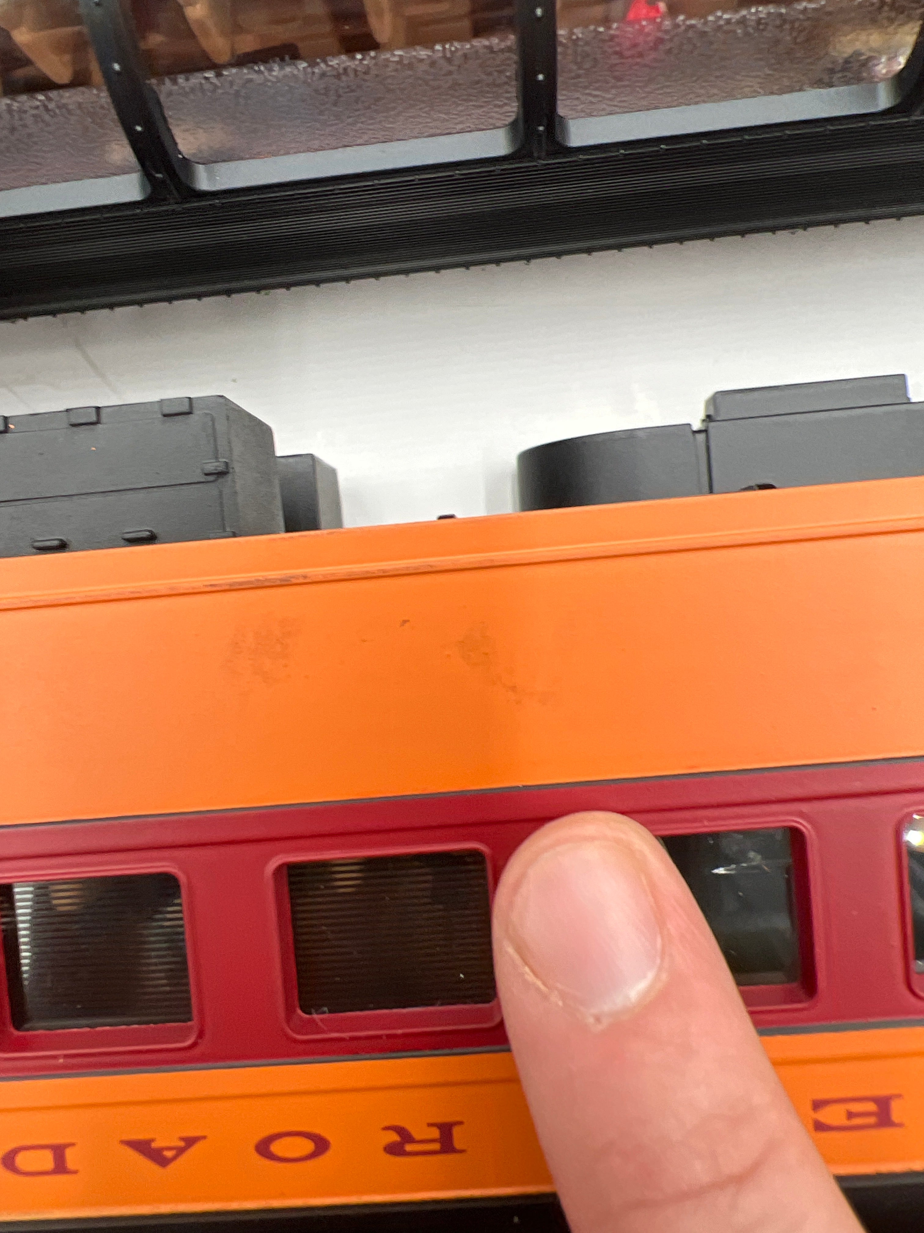 MTH 20-64075, 20-64078 (x2) Milwaukee Road Hiawatha Passenger Cars Str