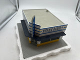 MTH Railking 30-90276 WRKING Radio Single Story Opposite Corner Store O SCALE Used Excellent