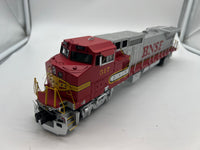 MTH Premier 20-20915-1 BNSF Dash 8-40BW Diesel Engine - Warbonnet #517 With Proto-Sound 3.0 . O SCALE Like New