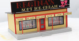 MTH Railking 30-90293 Regina's Soft Ice Cream Road Side Stand O SCALE Like New