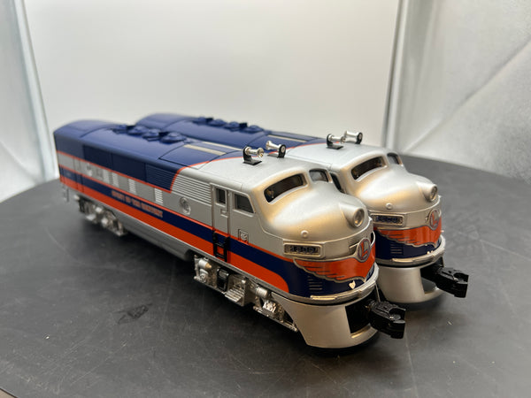 Lionel 6-38153 Spirit of the Century F3 AA diesel set with TMCC Railsounds O SCALE Like New