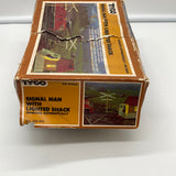 Tyco 928:800 Signal Man with Lighted Shack Automatic Operation HO SCALE DAMAGED BOX