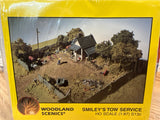 Woodland Sceniucs S130 Smiley's Tow Service Complete Scene Kit DIorama HO SCALE NEW