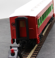MTH Rugged Rails 33-6247 Christmas O-27 Madison Coach Car - Christmas O SCALE Like New