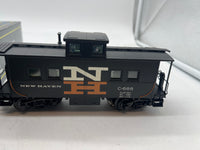 Weaver Northeastern Caboose U2924LD New Haven 3 rl O SCALE Used Excellent