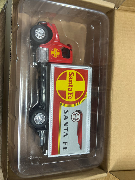 Menards 279-4454 Santa Fe Box Truck O SCALE NEW