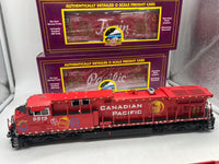 MTH 20-21161-1, 20-92237 Canadian Pacific CP Holiday Train Diesel Engine w/Proto-Sound 3.0 and 4-Car Set 50' Dbl. Door Plugged Boxcar (Set of 1 engine, 4 cars) Lighted O Scale Limited Edition Like New