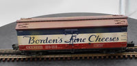 Atlas 6704-2 Borden's Fine Cheese 40' Woodside Refrigerator Car O Scale WEATHERED AS IS Used Excellent