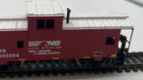 Walthers Trainline 931-1527 Norfolk Southern Wide-Vision Caboose HO SCALE Like New