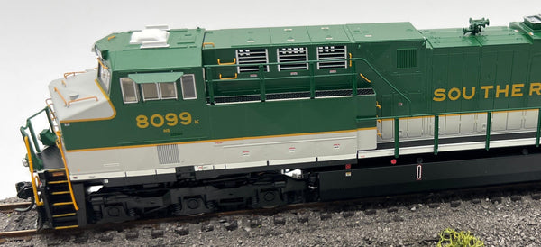 Intermountain 49709-01  ES44AC Norfolk Southern Heritage-- SOUTHERN  8099 HO SCALE Like New