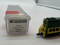 BEVBEL 17010 READING GP38-2 LOCOMOTIVE N SCALE Used Damaged Box