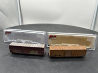 Atlas Set of 2 Graffiti Boxcars N SCALE WEATHERED AS IS Used Excellent