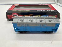 MODEL POWER MP98083 JACK FROST 36' 2 BAY COVERED HOPPER HO SCALE Like New