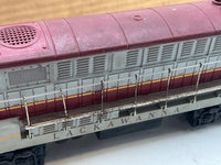 Lionel POSTWAR 2321 LACKAWANNA TRAINMASTER DIESEL LOCOMOTIVE MAROON ROOF O SCALE Used Damaged Box