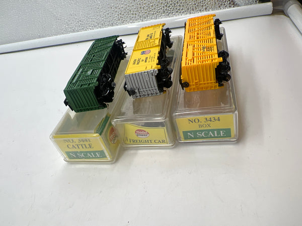 Set of 3 Assorted Freight Cars 005 --UP, Katy, BN- N SCALE  Like New