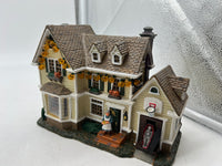 K-Line k-42432 Spookiest House on the Block (What's Grandma's Secret?) Halloween Ceramic Building O SCALE Used Excellent