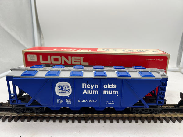 Lionel 6-9260 Reynolds aluminum billboard quad covered hopper car O SCALE Used Excellent