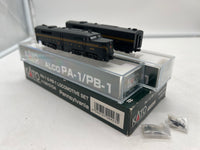 Kato 106-0704 Pennsylvania Railroad PRR PA-1 and PB-1 Locomotive Set N SCALE Like New