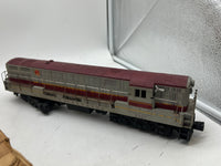 Lionel POSTWAR 2321 LACKAWANNA TRAINMASTER DIESEL LOCOMOTIVE MAROON ROOF O SCALE Used Damaged Box