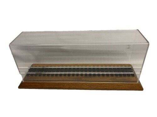 Lionel 06-809-6000 O Gauge 16"" Display Case NEW