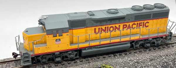 Bachmann Union Pacific Diesel Locomotive Possibly DCC HO SCALE Used Excellent No Box
