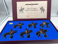 WILLIAM BRITAIN WB0443 THE LIFE GUARDS MOUNTED BAND LIMITED EDITION SOLDIERS COLLECTIBLE SET  Like New