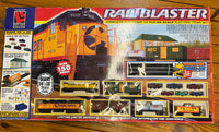 Life-Like 8965 Rail Blaster Chessie Train Set with 5 cars, Track, Transformer, Layout Accessories  HO SCALE NEW