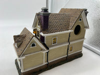 K-Line k-42432 Spookiest House on the Block (What's Grandma's Secret?) Halloween Ceramic Building O SCALE Used Excellent