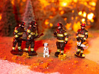 Lionel 2230180 FIREFIGHTER FIGURES AND DOG O SCALE NEW