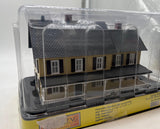 MTH Railking 30-90330 Tan w/Dk. Brown Shutters house O SCALE Like New