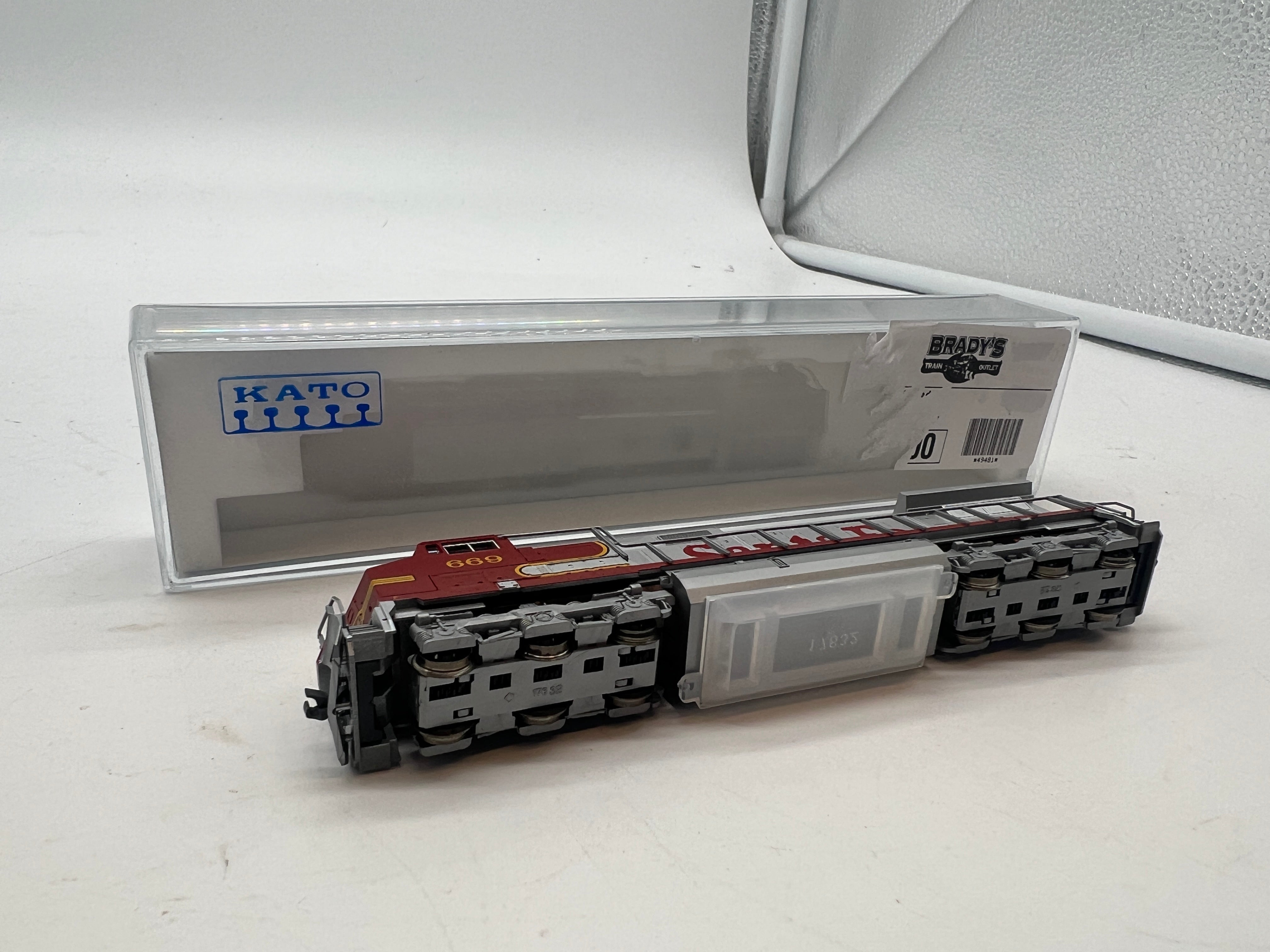 Kato 176-3507 Santa FE ATSF C44-9w 669 diesel locomotive N Scale Like