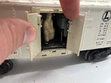 Lionel Postwar 3482 Automatic Refrigerated Milk Car Set w/ Platform O Scale Used Excellent as is final saleDamaged Box