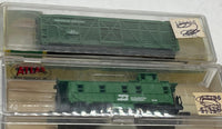 Atlas 35651 Model Power 3441 Burlington Northern Cattle Car & Caboose N SCALE Like New