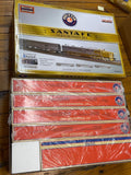Lionel 1922040 LEGACY Santa Fe "Gold Bonnet" Passenger Train Set O SCALE NEW