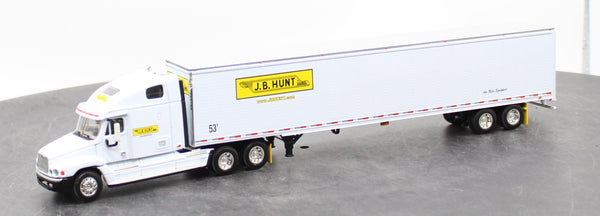 AMT ERTL 30154 Freightliner Tractor Trailer1/64 SCALE Like New