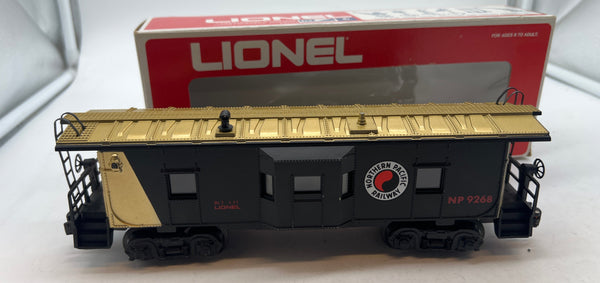 Lionel 6-9177  NP  Northern Pacific Bay Window Caboose 9177 O SCALE Like New